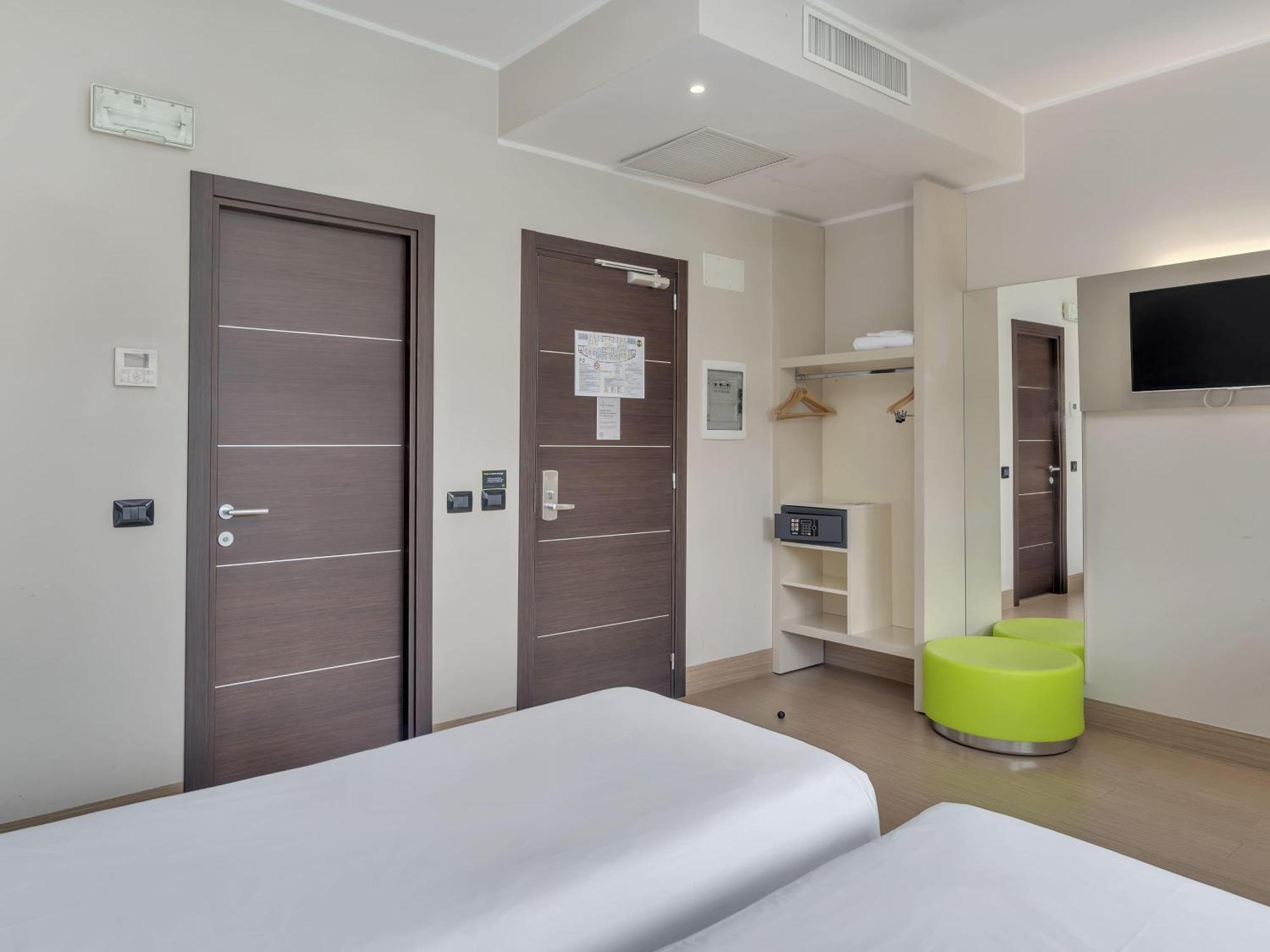 B&B Hotel Como Camerlata Εξωτερικό φωτογραφία