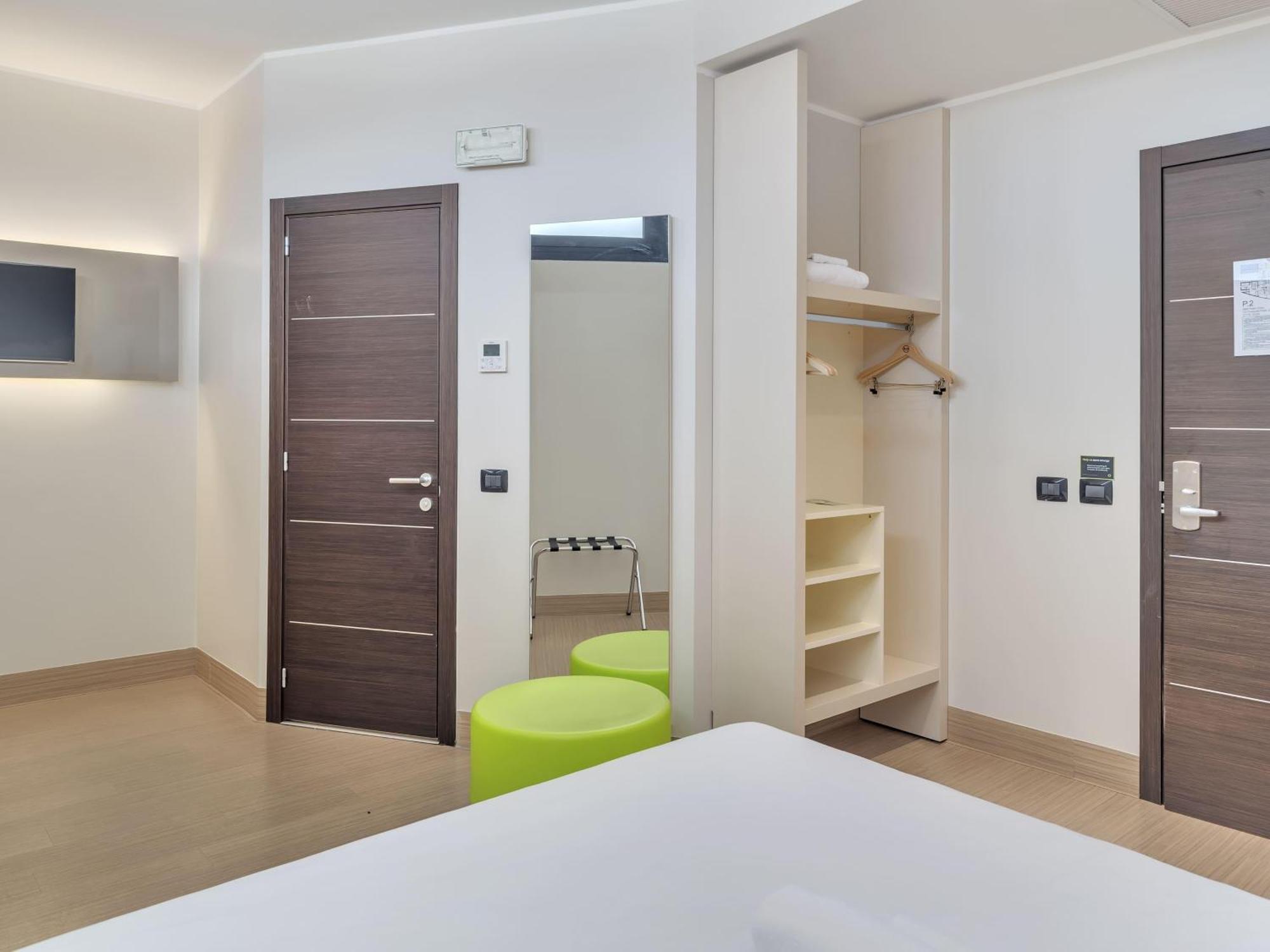 B&B Hotel Como Camerlata Εξωτερικό φωτογραφία