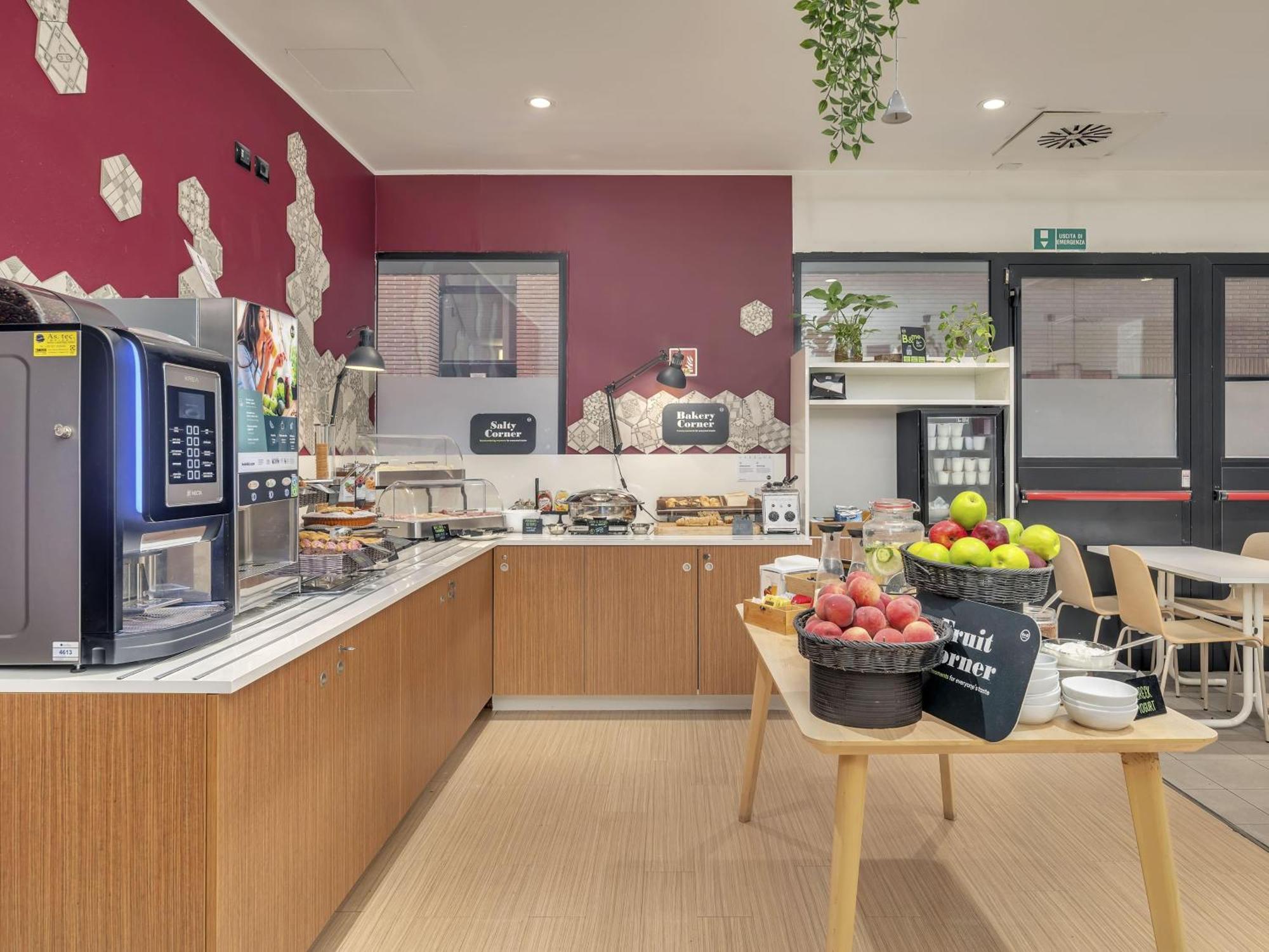 B&B Hotel Como Camerlata Εξωτερικό φωτογραφία