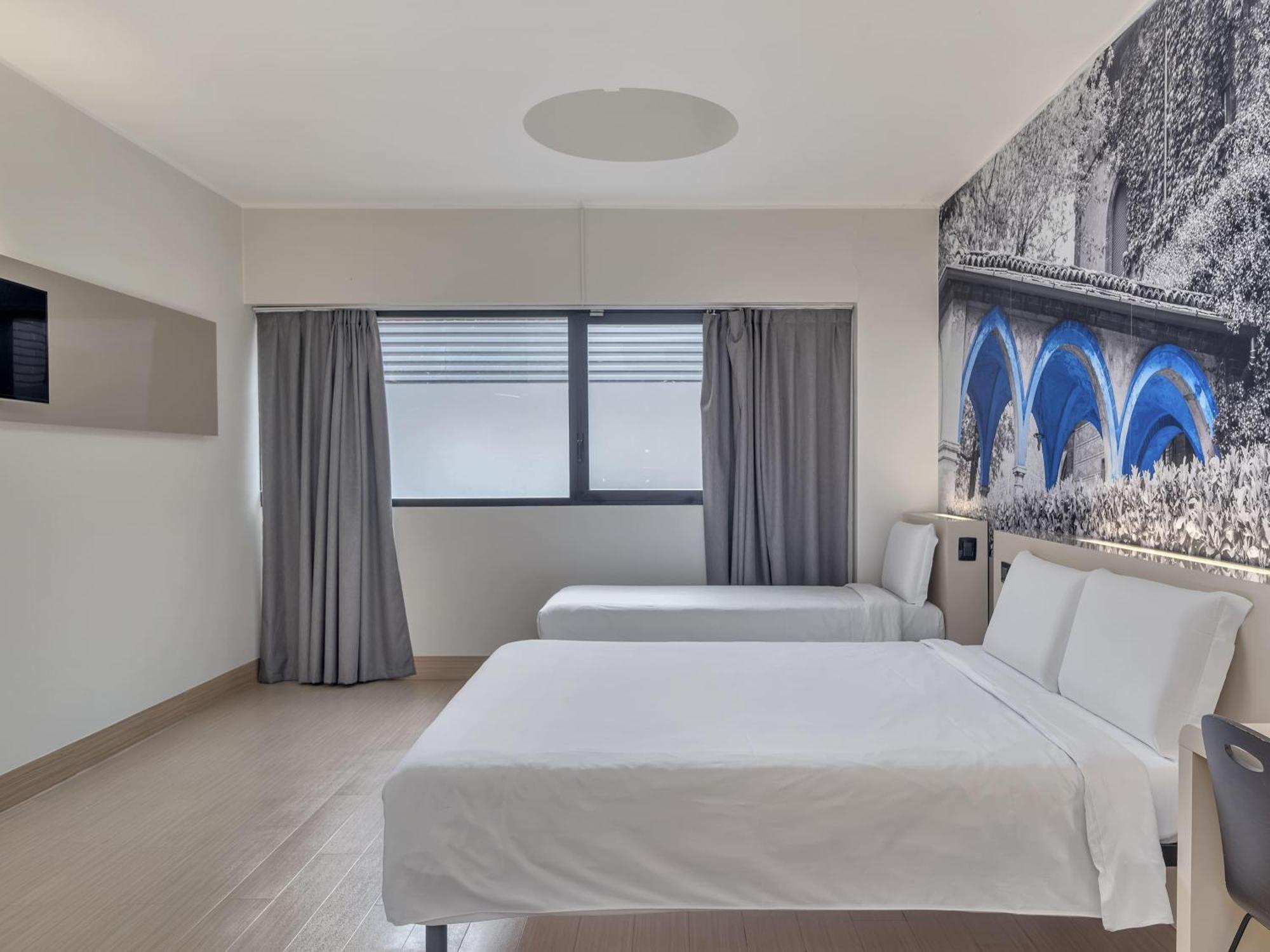 B&B Hotel Como Camerlata Εξωτερικό φωτογραφία